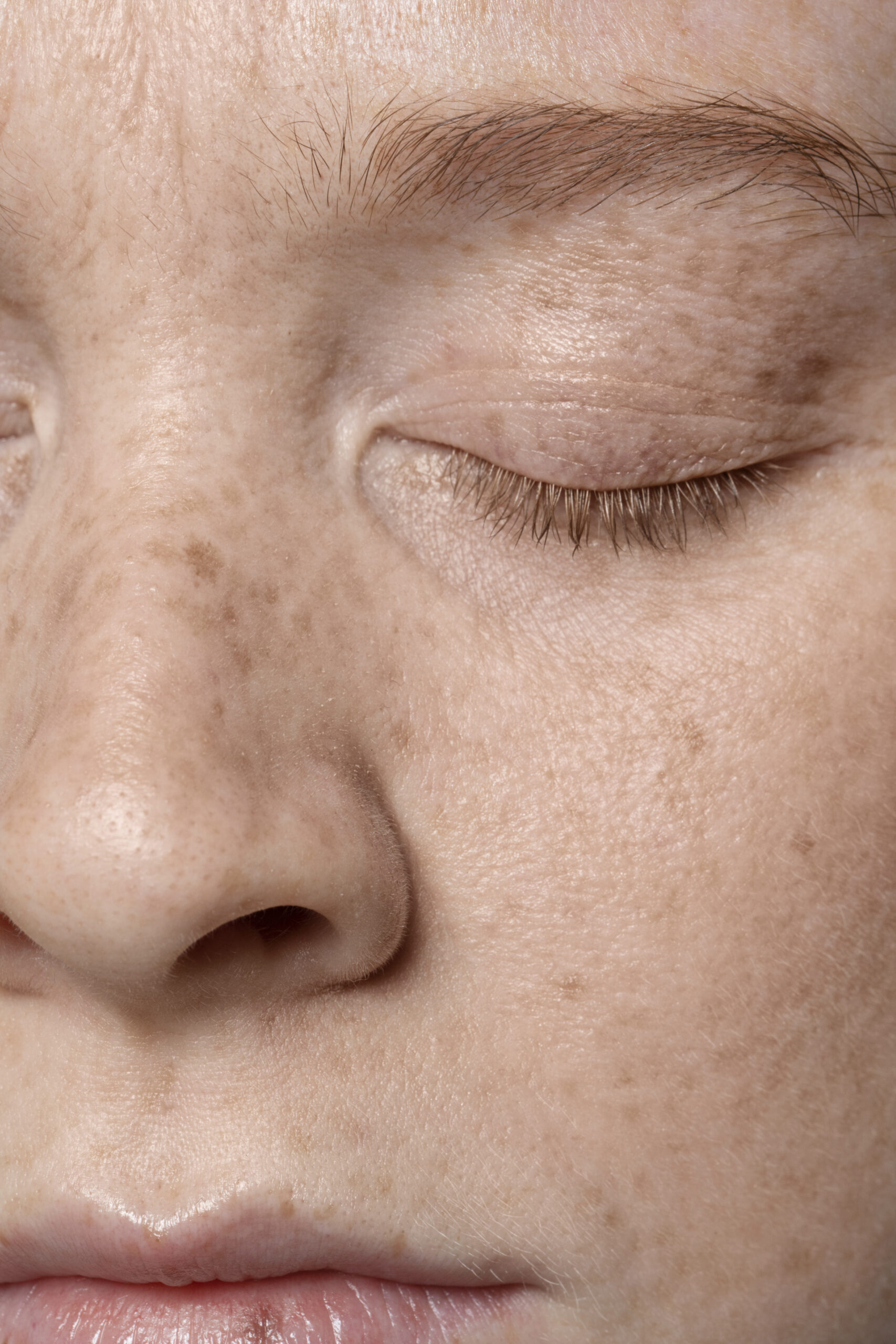 Illustrative image: A man applying serum during his skincare routine