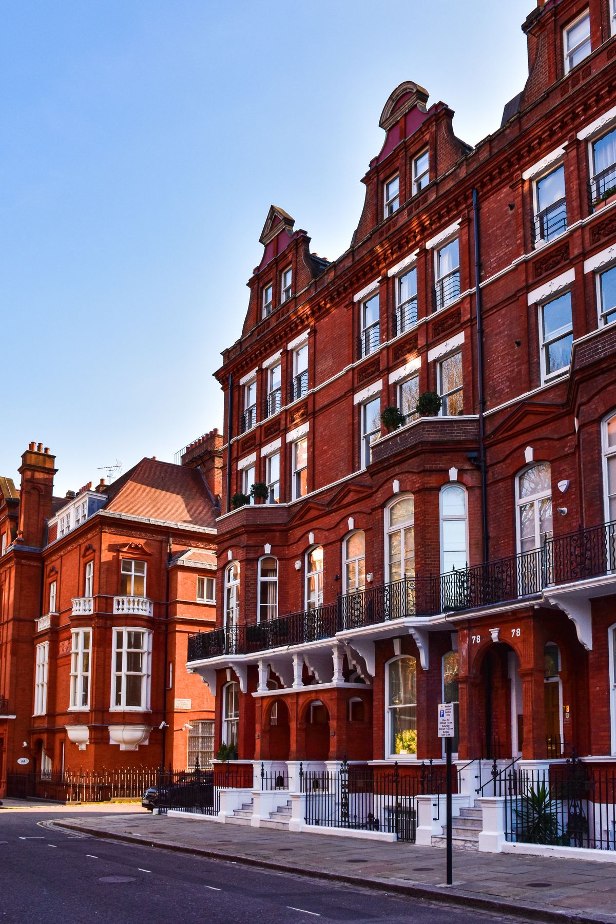 Illustrative image: Illustrative photograph of architecture in Kensington, London
